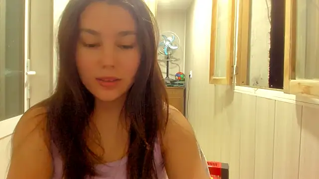 LunaXmii online show from October 4, 2025, 11:39 pm