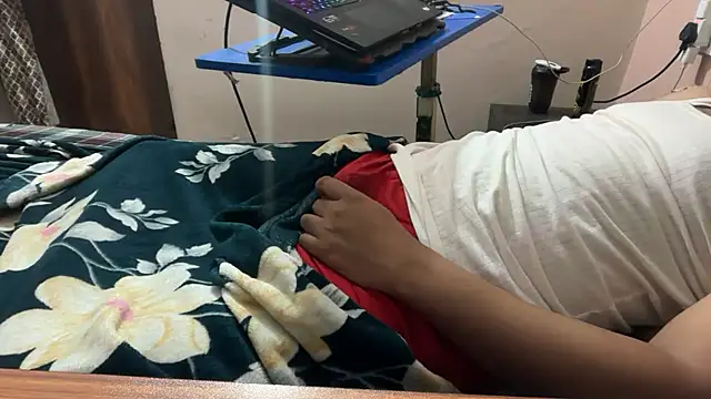 sexyboy09 online show from October 8, 2025, 5:02 pm