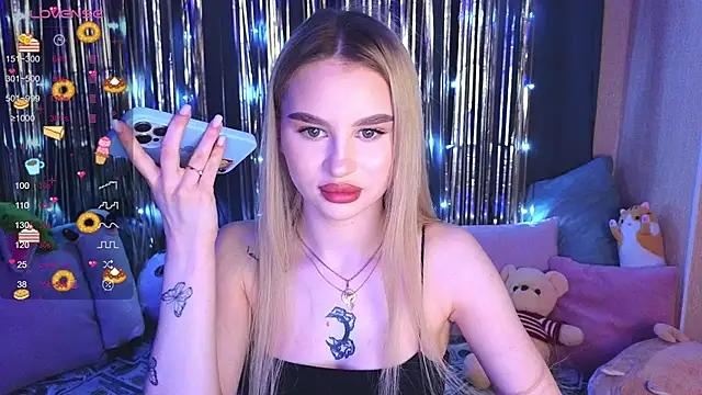 Snapshot of doll_barbieee chatting on December 18, 2024, 3:44 pm doll barbieee online show from December 18, 2024, 3:44 pm