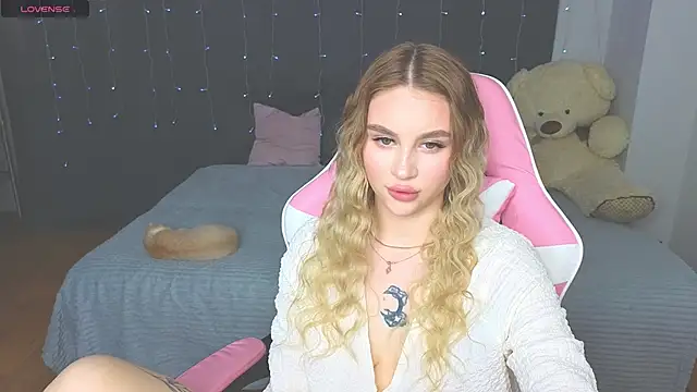doll barbieee online show from May 11, 2026, 4:04 pm