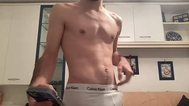 Snapshot of pland1soir_ chatting on February 7, 2026, 12:46 pm pland1soir online show from February 7, 2026, 12:46 pm