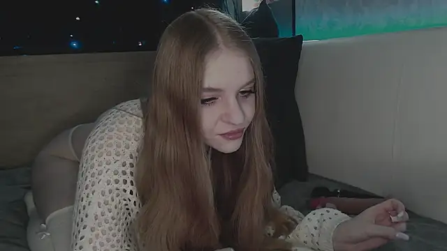 Snapshot of AshlynnMiller chatting on February 20, 2025, 7:30 pm AshlynnMiller online show from February 20, 2025, 7:30 pm