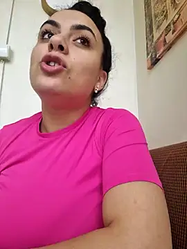 Snapshot of ElyzaIbarra chatting on March 19, 2025, 6:14 am ElyzaIbarra online show from March 19, 2025, 6:14 am