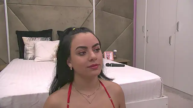 ElyzaIbarra online show from October 20, 2025, 6:04 am