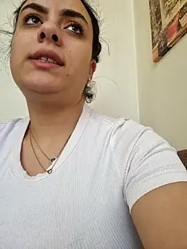 Snapshot of ElyzaIbarra chatting on March 5, 2025, 6:33 am ElyzaIbarra online show from March 5, 2025, 6:33 am