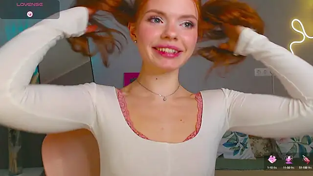 Red  Candy online show from March 8, 2025, 11:58 am