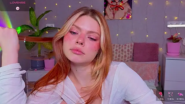 Red  Candy online show from April 9, 2026, 1:17 pm