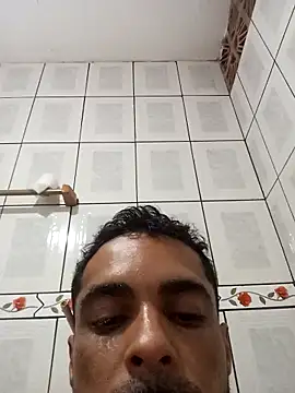 transariano2530 online show from January 14, 2025, 11:05 pm