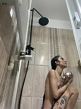 Annabellerosie online show from January 7, 2025, 9:25 pm