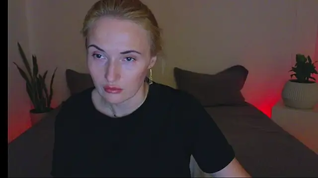 Snapshot of AlisssaRose chatting on March 20, 2025, 8:19 pm AlisssaRose online show from March 20, 2025, 8:19 pm