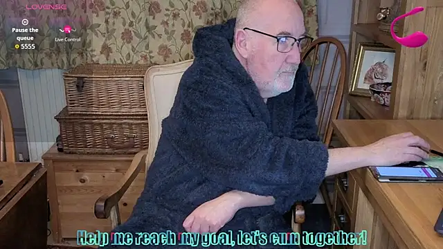 Snapshot of Adamdaddybear chatting on February 7, 2026, 9:01 pm Adamdaddybear online show from February 7, 2026, 9:01 pm