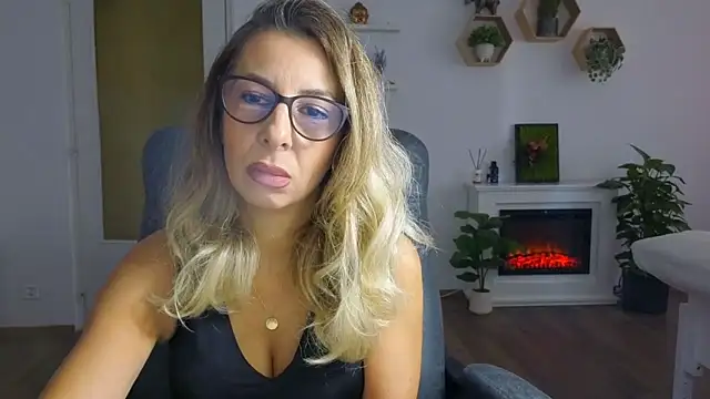 SukyGirl online show from October 20, 2025, 7:31 am