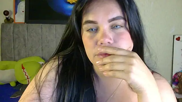 blue angel33 online show from December 14, 2025, 1:56 am