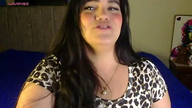 Snapshot of blue_angel33 chatting on October 19, 2025, 2:58 am blue angel33 online show from October 19, 2025, 2:58 am