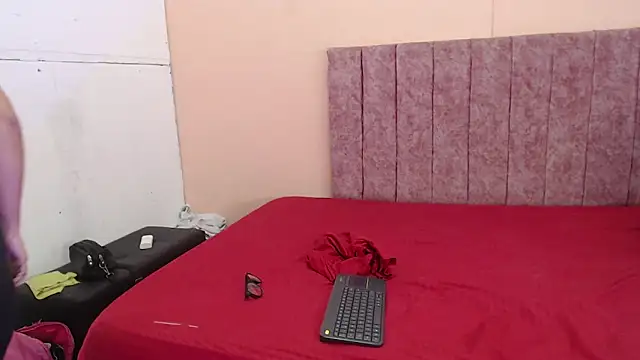 dirty couple22 online show from January 15, 2026, 1:36 pm