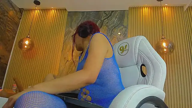 ella harper online show from March 21, 2025, 5:00 am