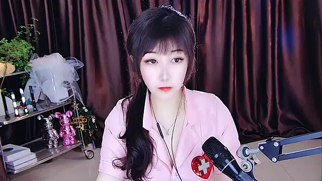 Snapshot of xiaoya666--baby chatting on March 13, 2025, 2:44 pm xiaoya666--baby online show from March 13, 2025, 2:44 pm