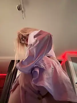 XMelissaX online show from September 19, 2025, 7:29 pm