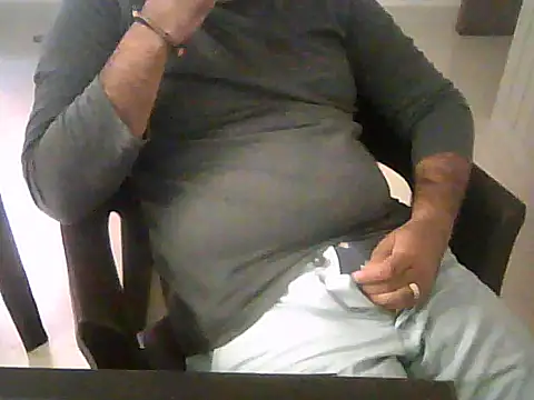 cryptoman1119 online show from February 18, 2026, 11:50 am