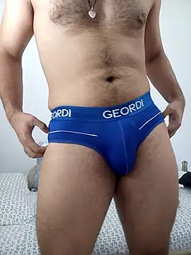 FreyrStyle online show from November 1, 2025, 8:25 pm