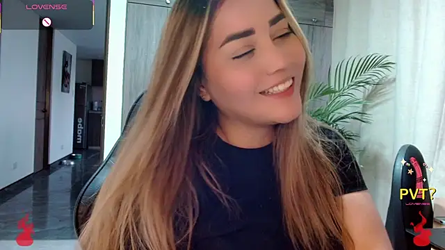 Lucia star   online show from February 12, 2026, 10:31 pm