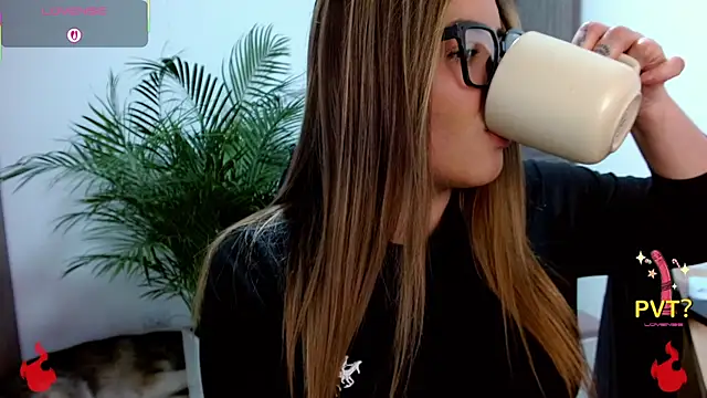 Lucia star   online show from March 6, 2026, 2:56 pm