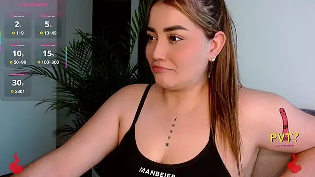 Lucia star   online show from October 15, 2025, 8:50 pm