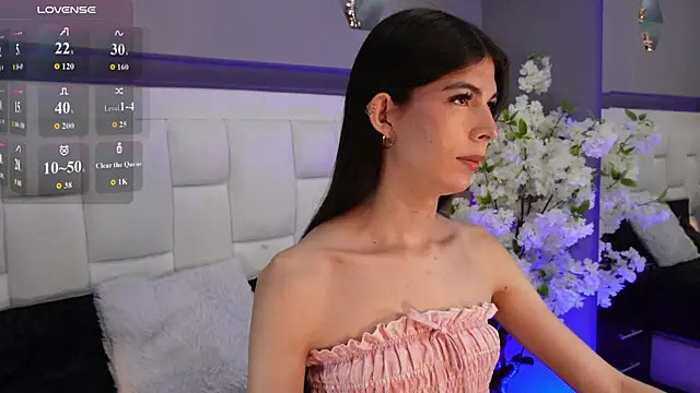 CuteAri online show from November 14, 2025, 8:23 pm