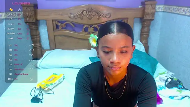 Snapshot of Angelica_Blue chatting on September 25, 2025, 8:59 pm Angelica Blue online show from September 25, 2025, 8:59 pm