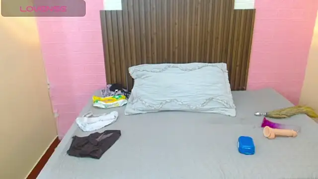 Snapshot of Angelica_Blue chatting on September 28, 2025, 4:36 pm Angelica Blue online show from September 28, 2025, 4:36 pm