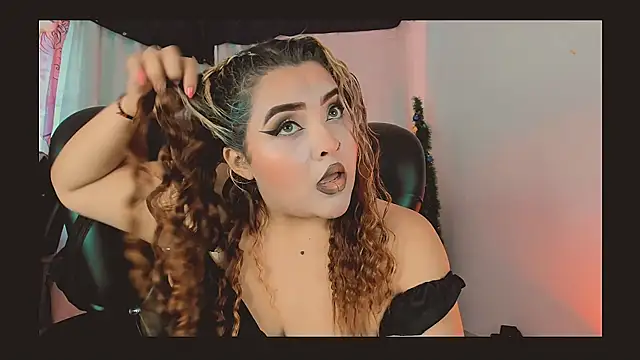 Snapshot of Agatha_humidity chatting on March 18, 2025, 8:48 pm Agatha humidity online show from March 18, 2025, 8:48 pm