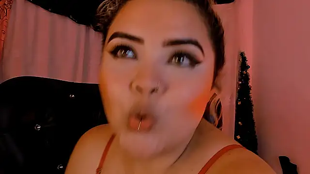 Snapshot of Agatha_humidity chatting on March 16, 2025, 6:09 am Agatha humidity online show from March 16, 2025, 6:09 am