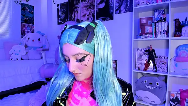 julyana  online show from March 3, 2025, 4:26 pm