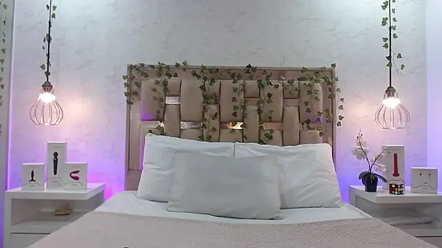 GigiVolkova online show from September 12, 2025, 8:08 pm