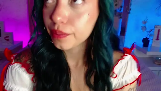 GigiVolkova online show from March 8, 2025, 11:49 pm