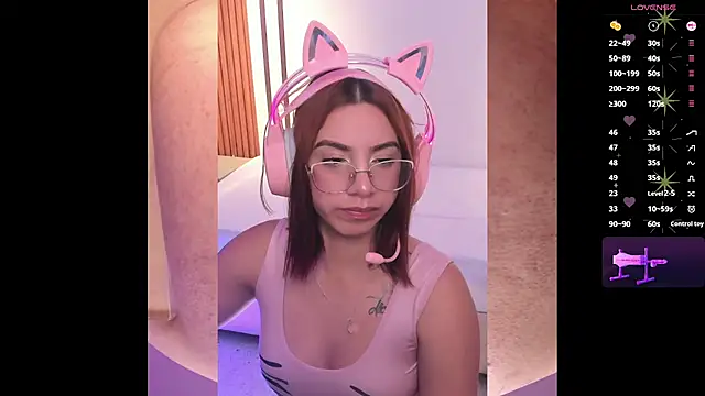 CamilaVegas  online show from October 14, 2025, 1:34 pm