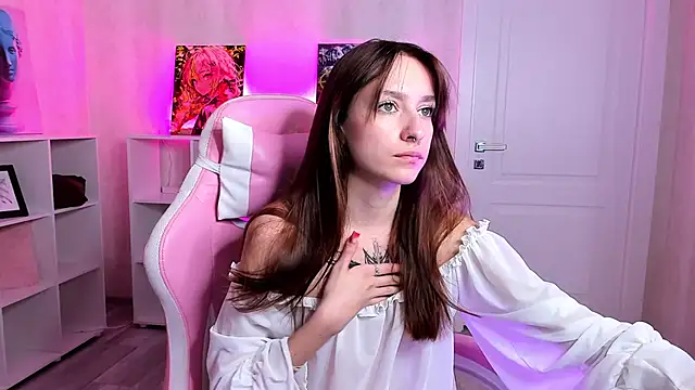 Snapshot of Doris_Scott chatting on November 8, 2025, 2:04 am Doris Scott online show from November 8, 2025, 2:04 am