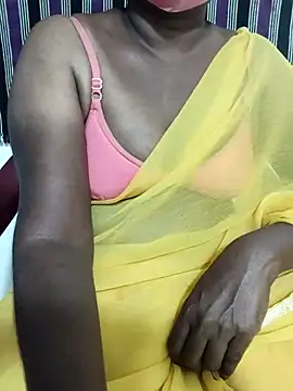 Indiandolly23 online show from March 18, 2025, 6:39 pm