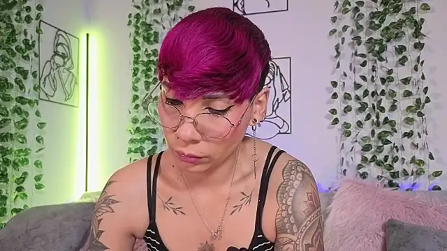 MiaMorgan  online show from March 31, 2026, 1:07 am