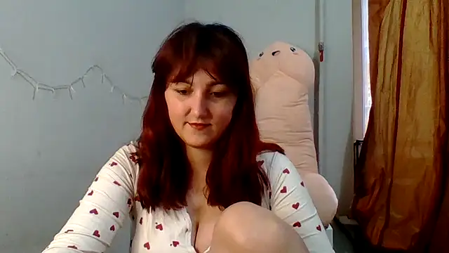 MiaStika online show from October 7, 2025, 8:48 am