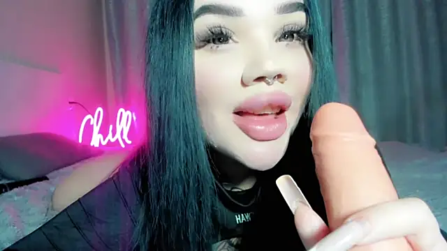 Aira vi online show from March 13, 2025, 1:50 pm