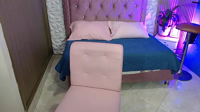 Snapshot of Perla_prg chatting on February 23, 2026, 7:36 pm Perla prg online show from February 23, 2026, 7:36 pm