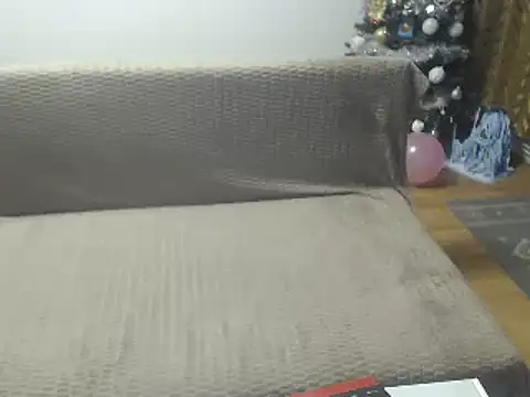 Snapshot of AngelAndDevil92 chatting on December 12, 2024, 6:21 pm AngelAndDevil92 online show from December 12, 2024, 6:21 pm