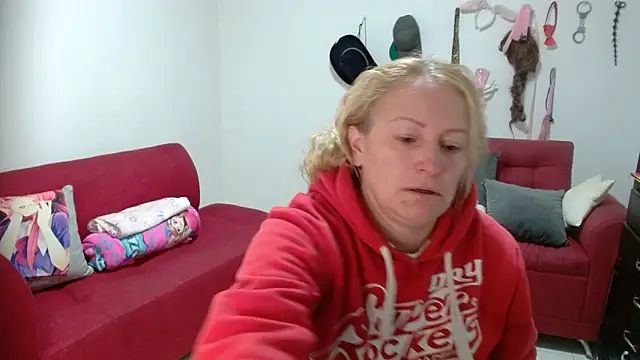 emperabigbootybigass online show from March 9, 2026, 12:30 pm