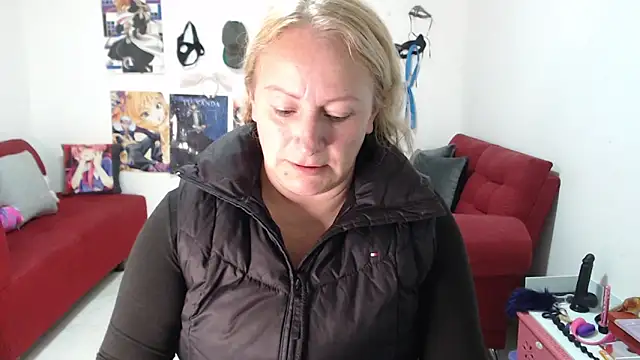 emperabigbootybigass online show from October 14, 2025, 12:28 pm