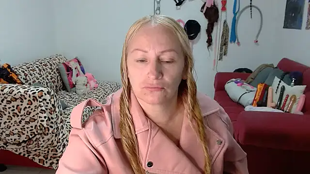 emperabigbootybigass online show from March 27, 2026, 12:28 pm