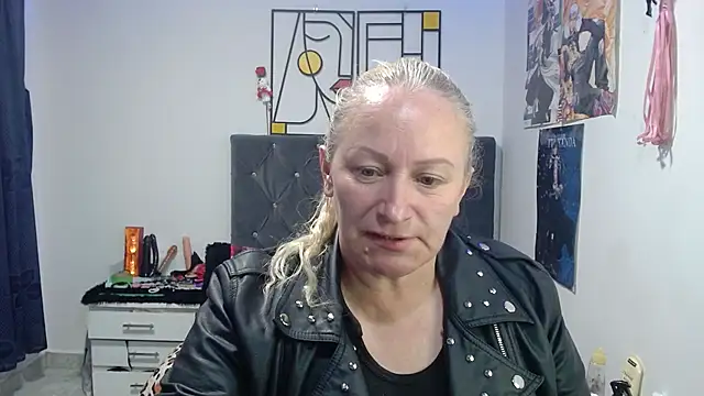 Snapshot of emperabigbootybigass chatting on May 22, 2026, 12:25 pm emperabigbootybigass online show from May 22, 2026, 12:25 pm