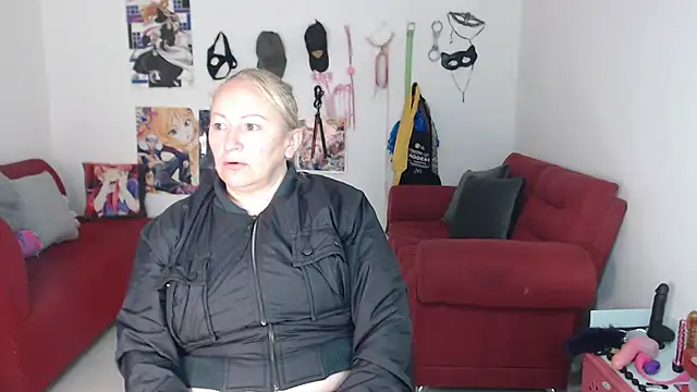 emperabigbootybigass online show from October 10, 2025, 12:17 pm