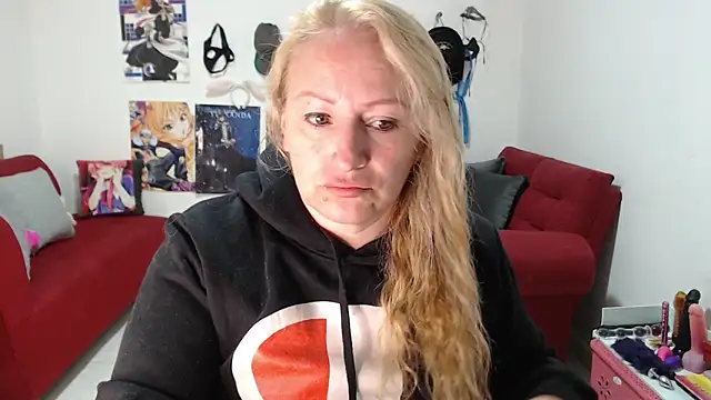 emperabigbootybigass online show from October 16, 2025, 12:24 pm