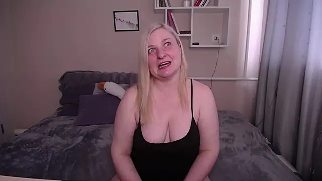 AnnaXCherri online show from March 19, 2025, 9:49 am